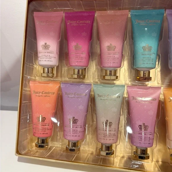 Juicy Couture 12 Pack Hand Lotion Set - Picture 3 of 6